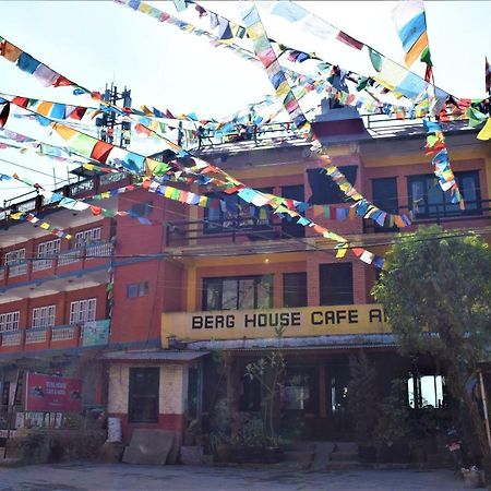 Berg House Cafe And Hotel 나가르코트 외부 사진