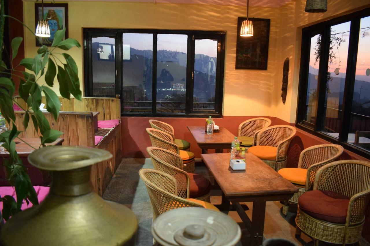Berg House Cafe And Hotel 나가르코트 외부 사진